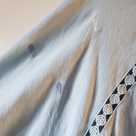 Cirana Button Up Top Womans XL Embrolidred Sky Blue Lace Insets - Picture 10 of 14